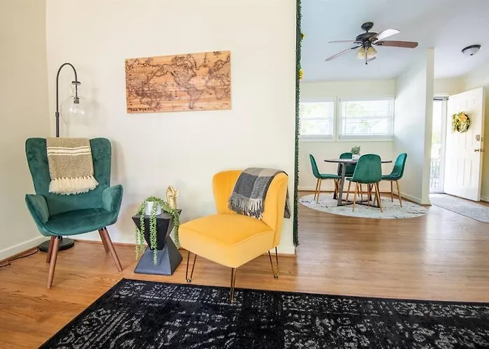 Serenity On Montclair - Groups/Games/Fastwifi