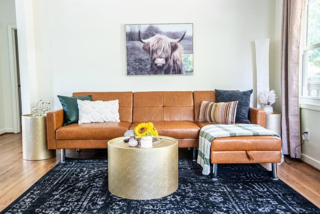 Serenity On Montclair - Groups/games/fastwifi Holiday home Birmingham