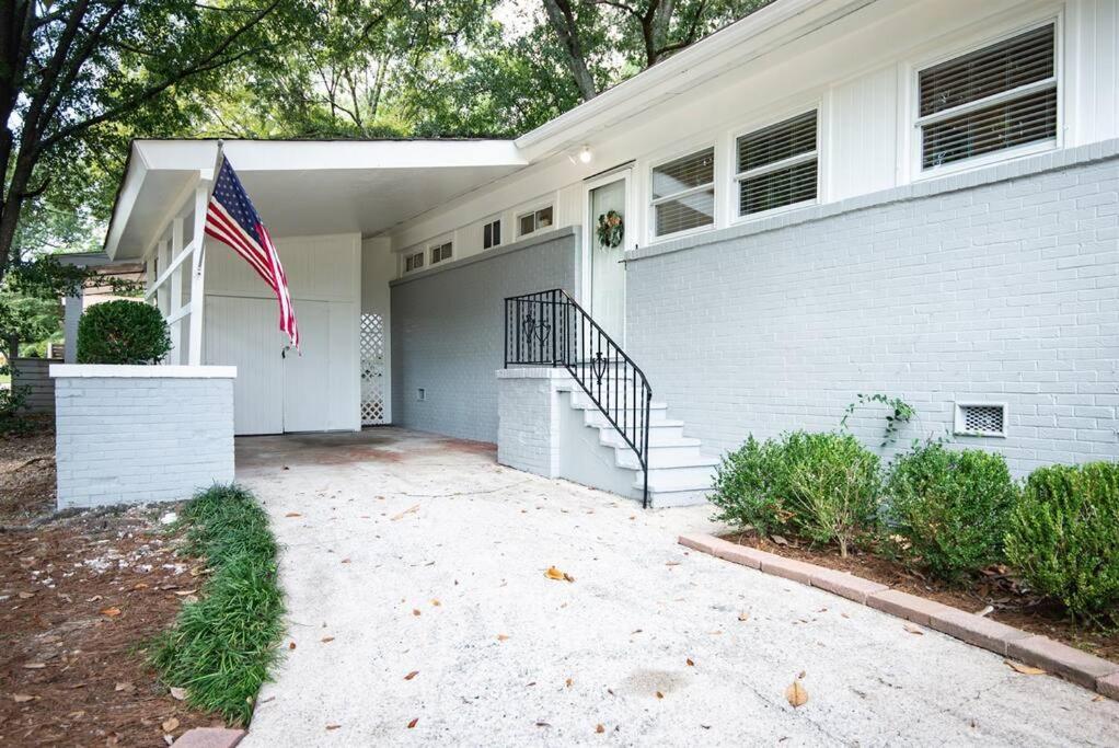 Holiday home Serenity On Montclair - Groups/games/fastwifi *